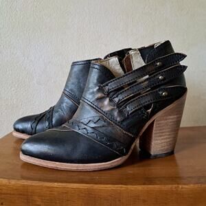 FREEBIRD by Steven Gate Booties Size 8 Distressed Leather Ankle Boot  Dark Brown